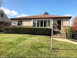 510 N Fairview Ave., Mount Prospect, IL 60056