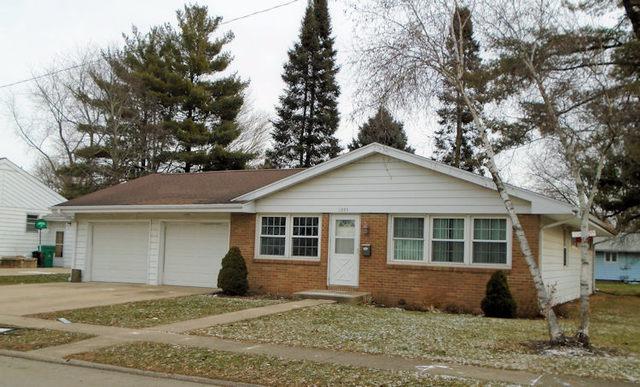 1085 N Main St., Rochelle, IL 61068