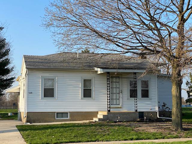118 W Division St., Fisher, IL 61843