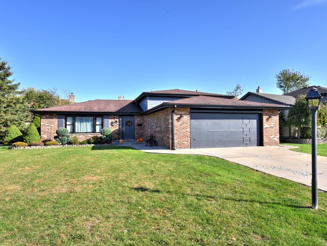 417 N Wilson Ln., Addison, IL 60101