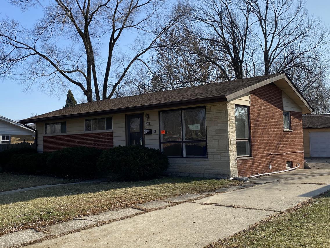 339 E Drake Ave., Addison, IL 60101