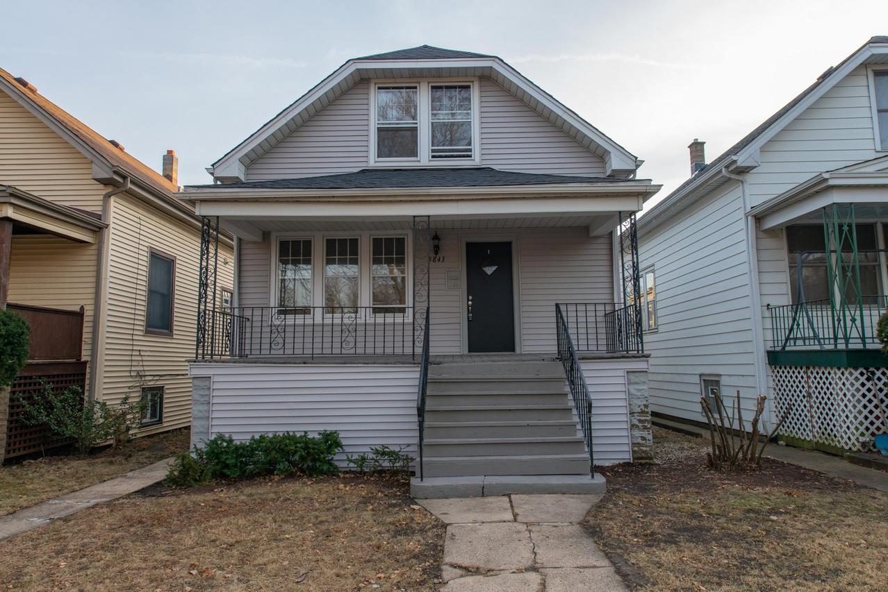5843 W Waveland Ave., Chicago, IL 60634