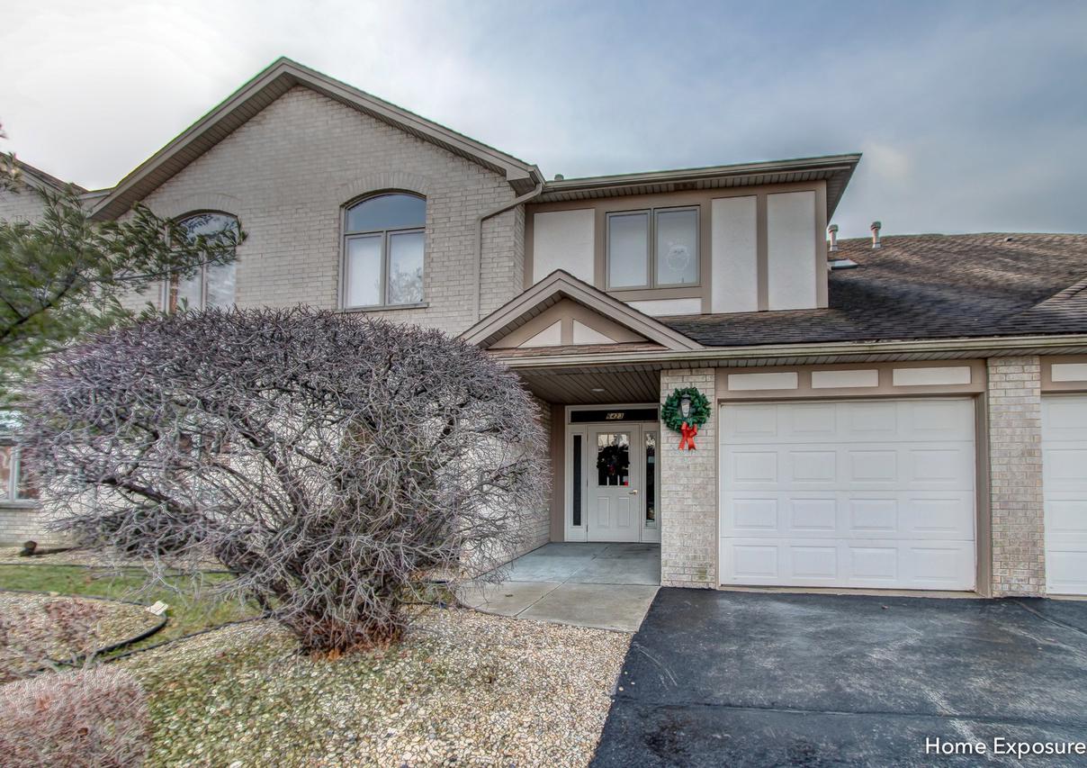 6423 Pine Trail Ln. #1, Tinley Park, IL 60477