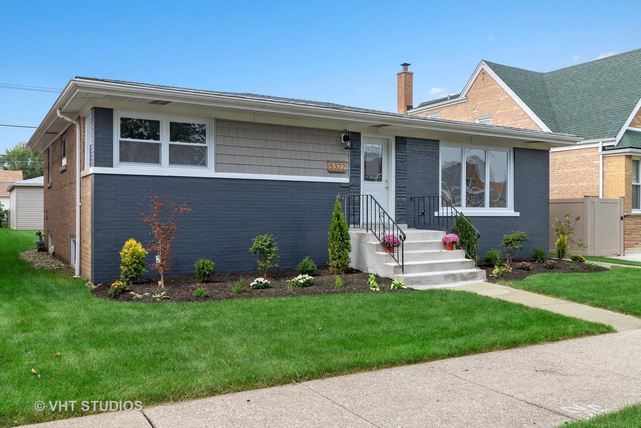 5322 S Nagle Ave., Chicago, IL 60638
