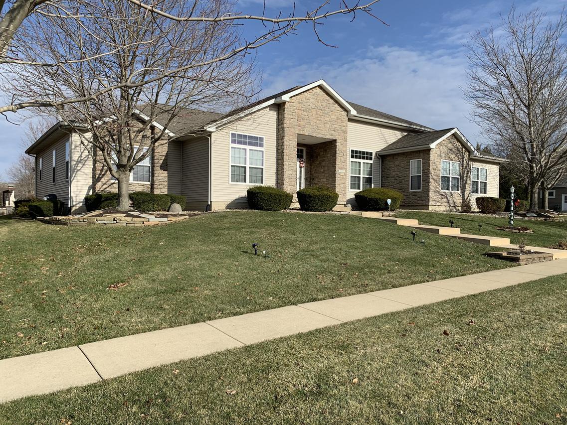 3102 Sandhill Ln., Champaign, IL 61822