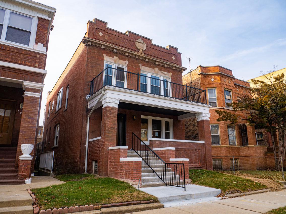 7924 S Peoria St., Chicago, IL 60620