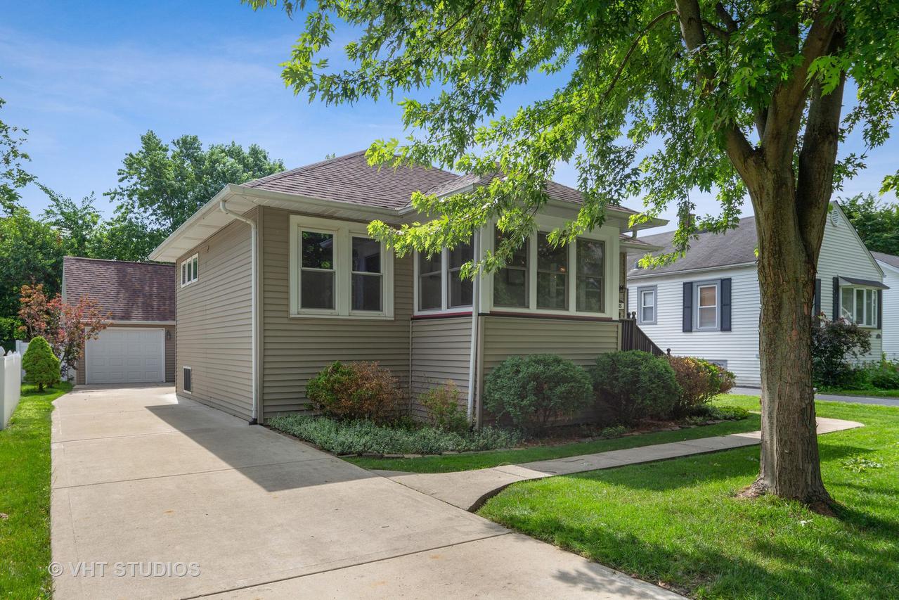135 S Pick Ave., Elmhurst, IL 60126