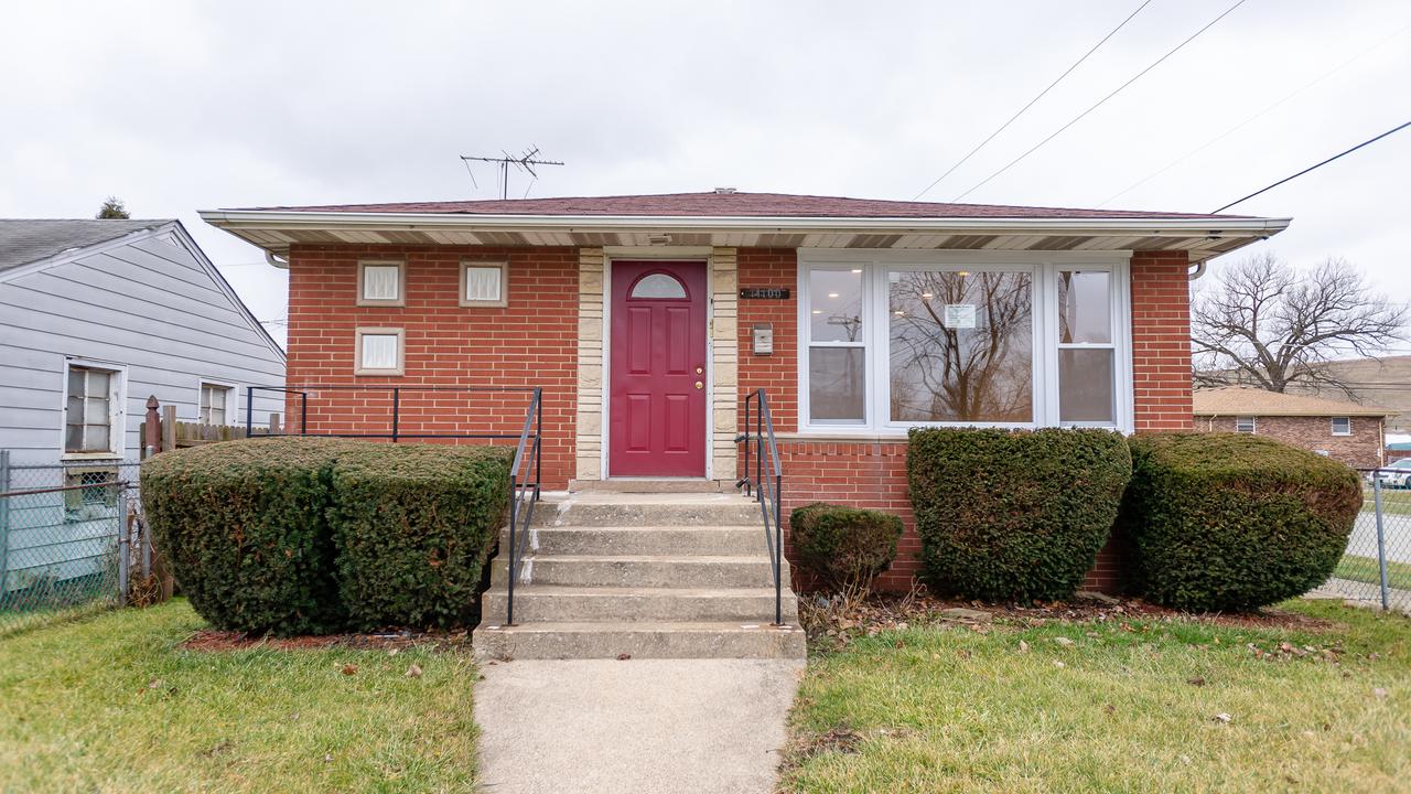 14100 S Calhoun Ave., Burnham, IL 60633