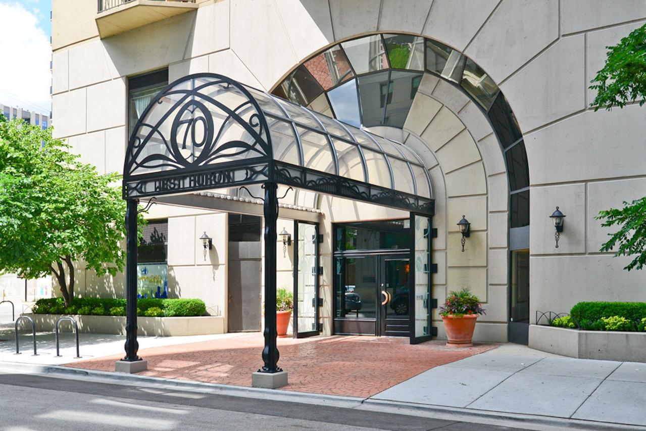 70 W Huron St. #2402, Chicago, IL 60654