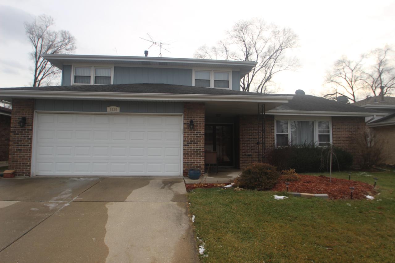 8025 Valley Dr., Palos Hills, IL 60465