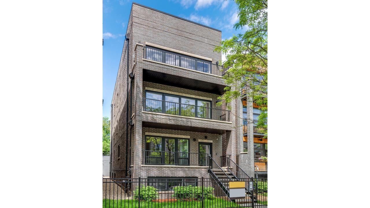 1445 N Rockwell St. #2, Chicago, IL 60622