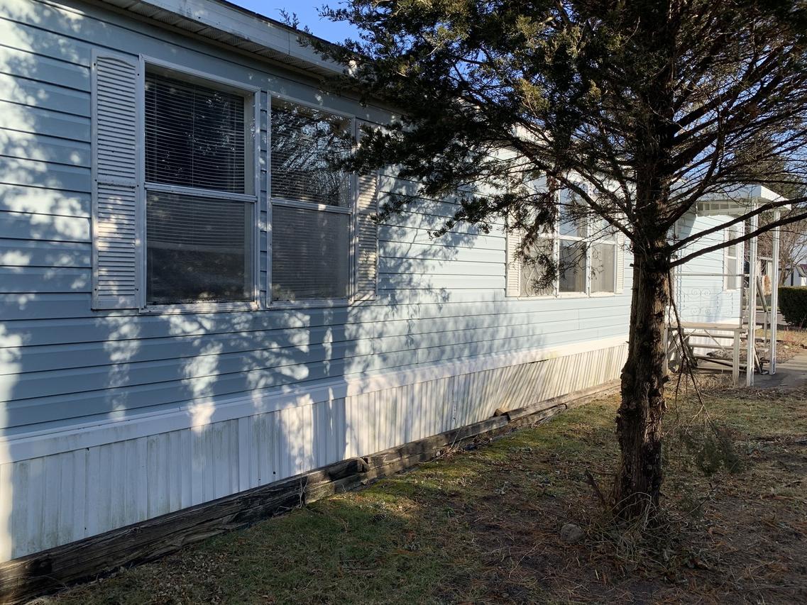 1103 S 9th St., Dekalb, IL 60115