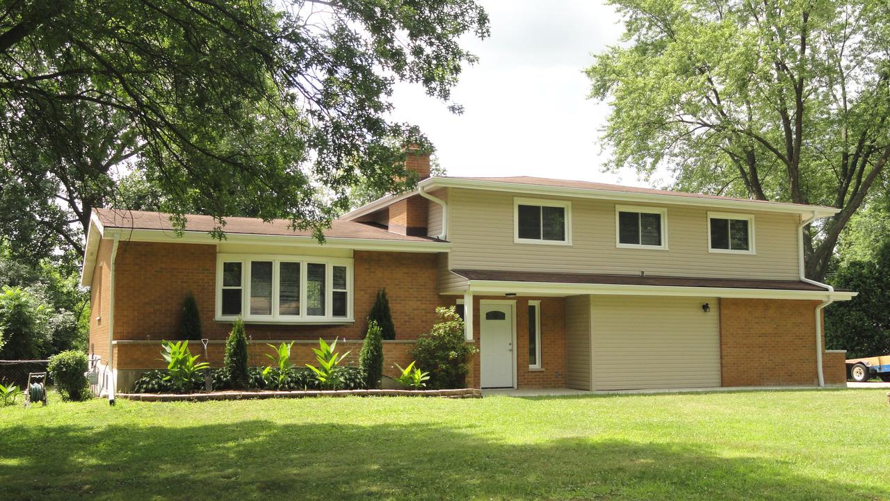 621 Chestnut Ln., Darien, IL 60561