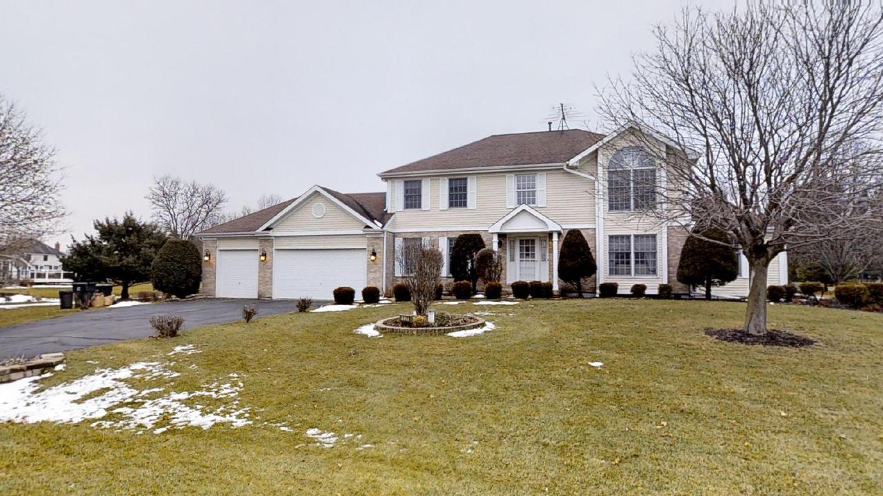 11711 Manda Dr., Huntley, IL 60142