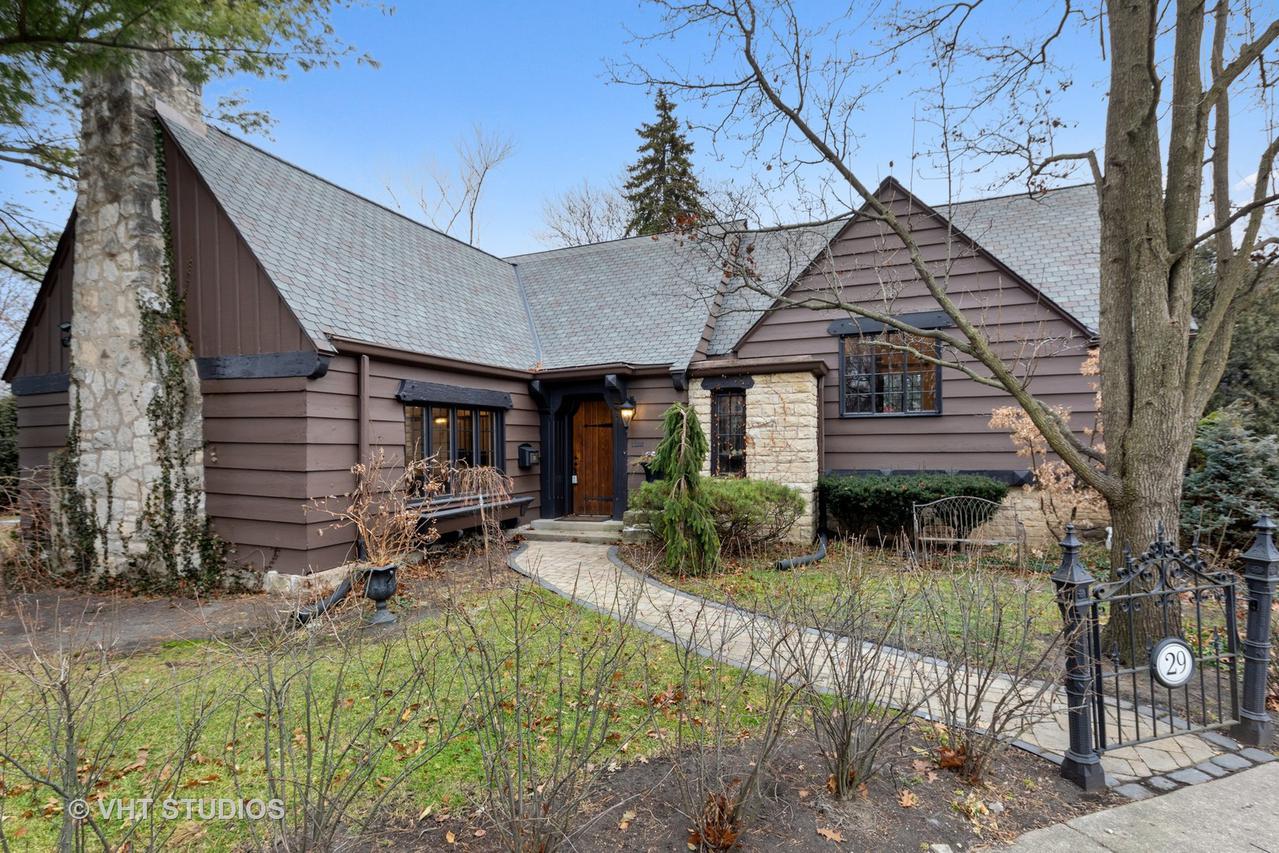29 Dover Ave., La Grange, IL 60525