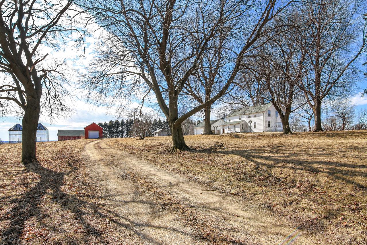 3227 Cottage Hill Rd., Paw Paw, IL 61353