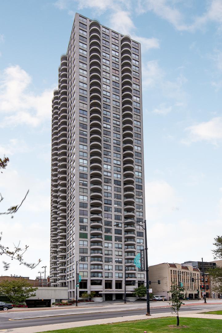 2020 N Lincoln Park West #36C, Chicago, IL 60614