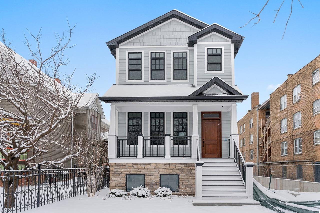 4251 N Hermitage Ave., Chicago, IL 60613
