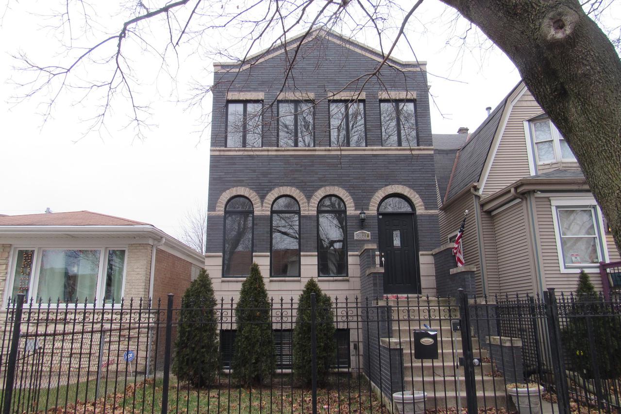 3821 N Kilpatrick Ave., Chicago, IL 60641