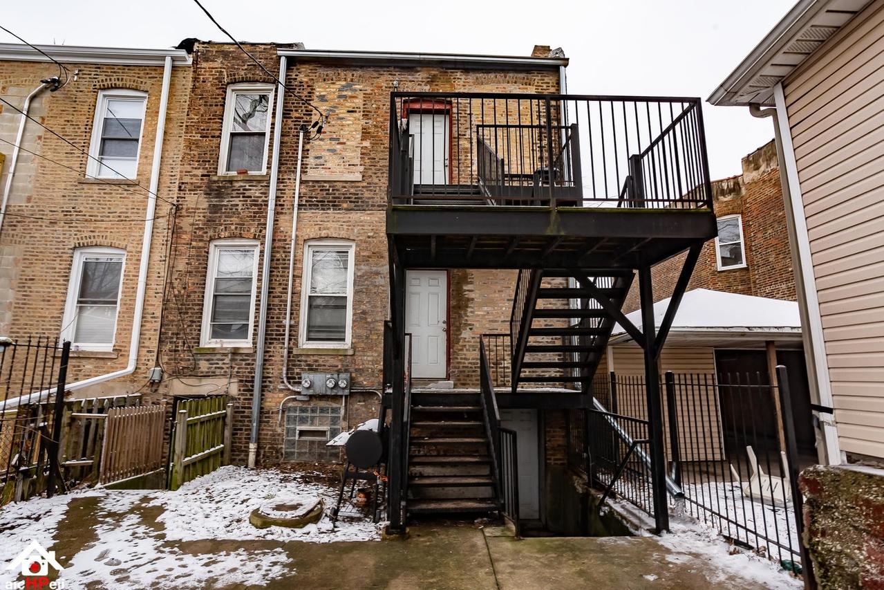 [Address Hidden by Seller], Chicago, IL 60637