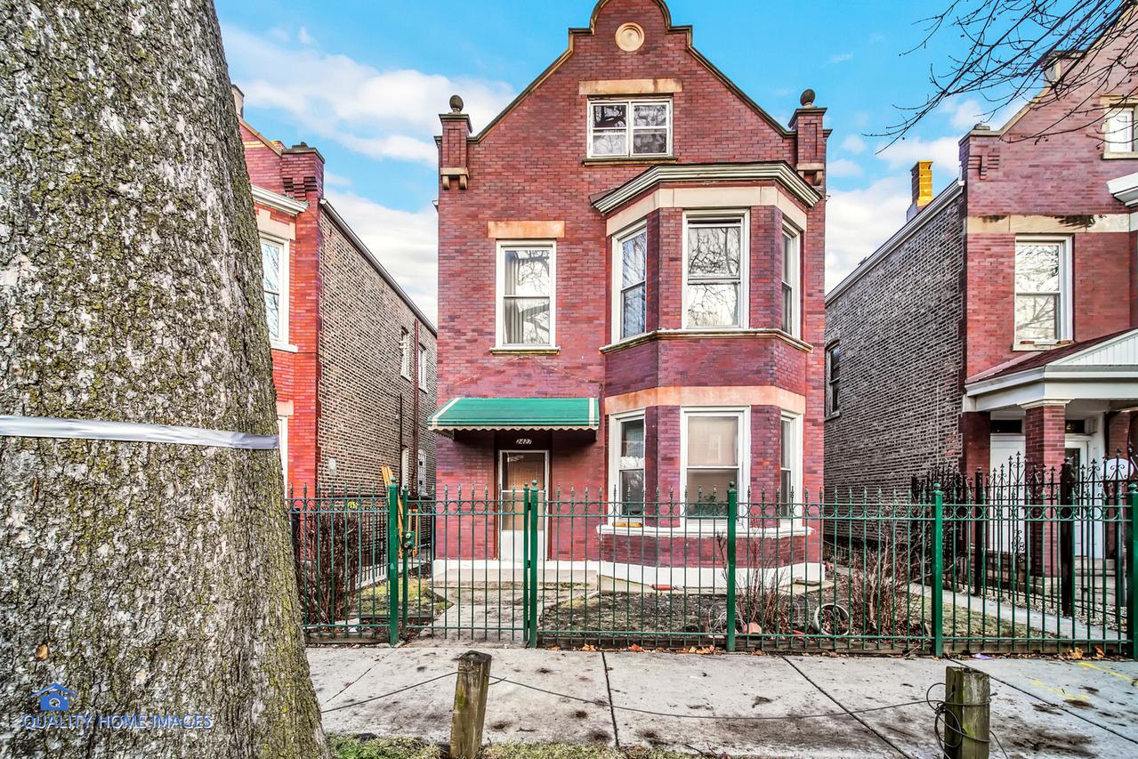 2427 S Harding Ave., Chicago, IL 60623