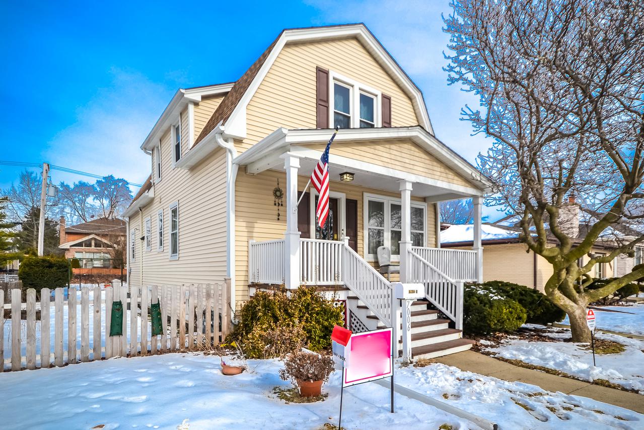 7006 W Jarvis Ave., Niles, IL 60714