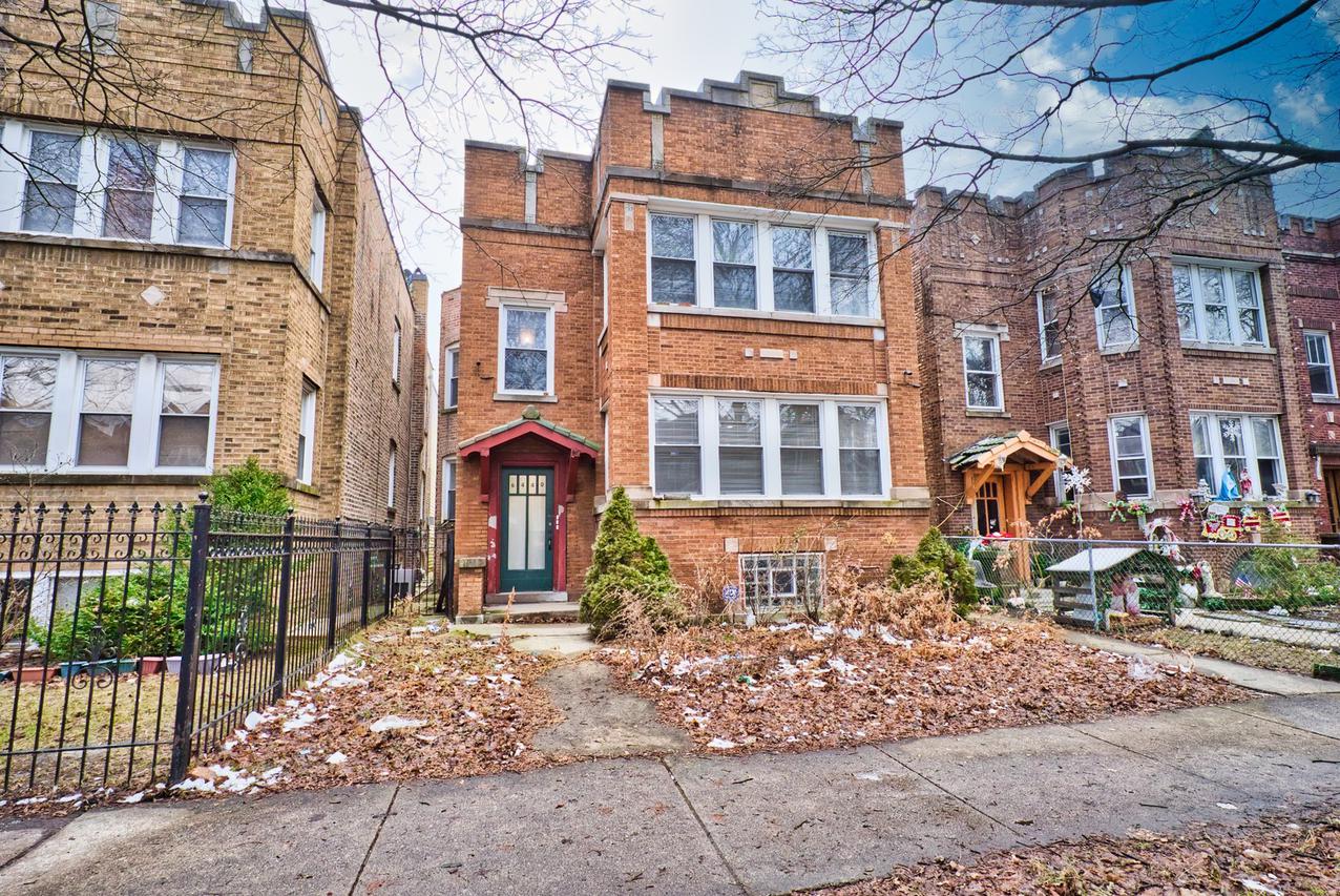 6440 N Artesian Ave., Chicago, IL 60645