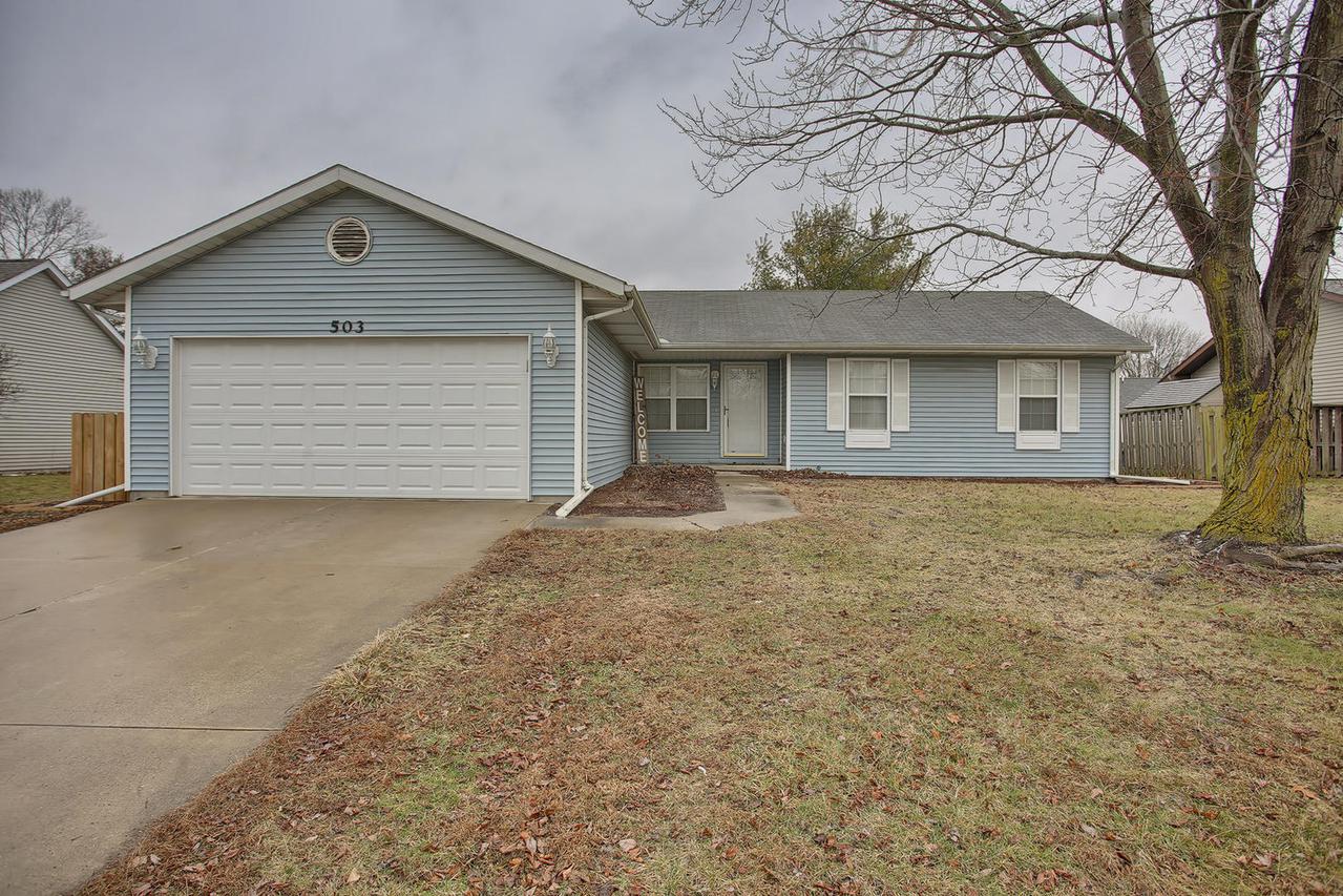 503 Rosewood Dr., St. Joseph, IL 61873