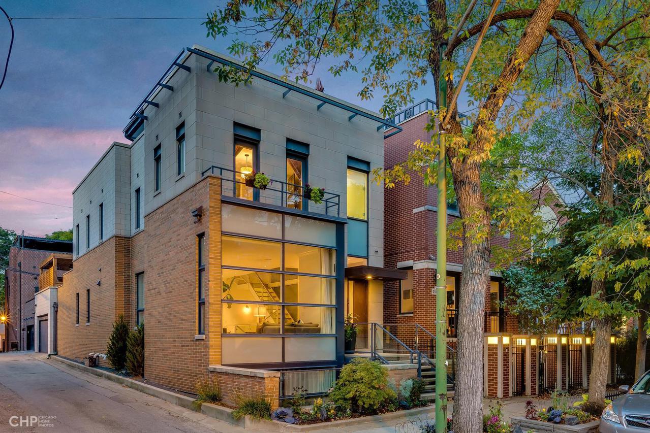 2146 W Churchill St., Chicago, IL 60647