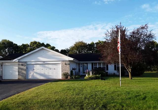 588 Angelica Ln., Roscoe, IL 61073