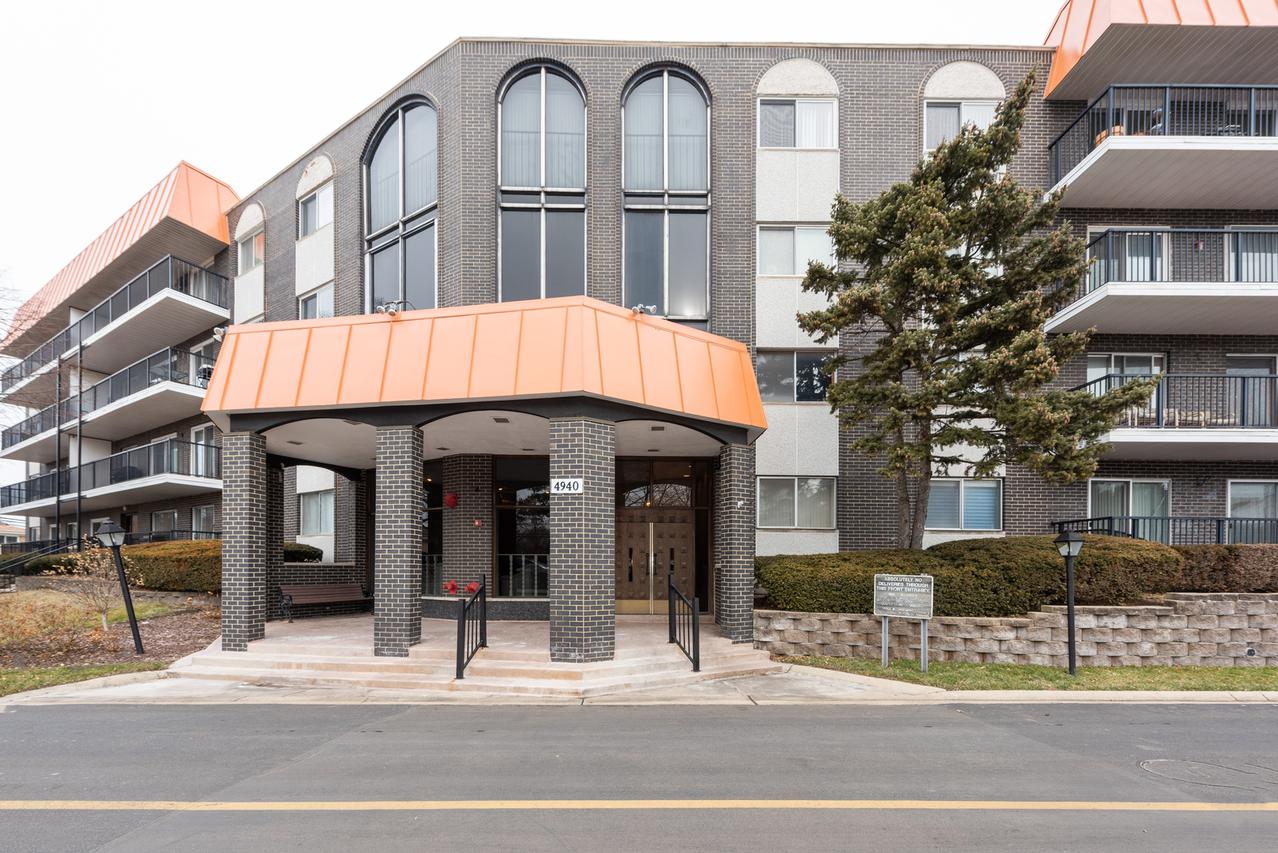 4940 Foster St. #405, Skokie, IL 60077