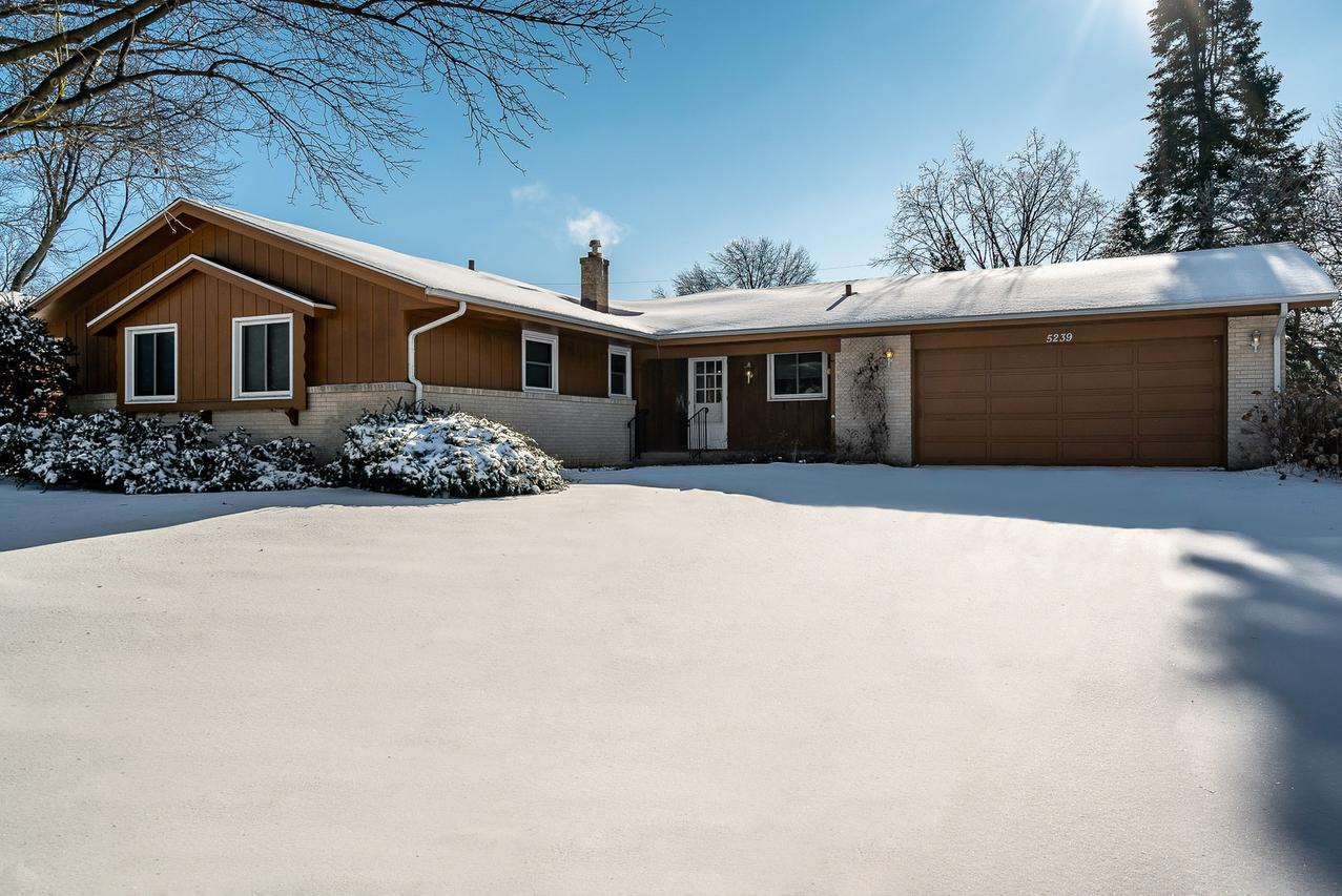 5239 Indianhead Ave., Rockford, IL 61108