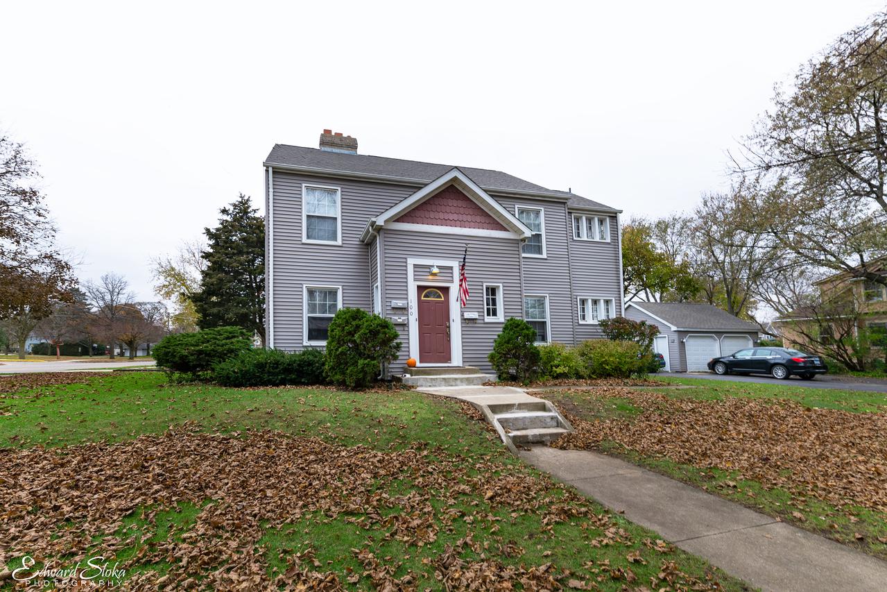 100 S Caroline St., Crystal Lake, IL 60014