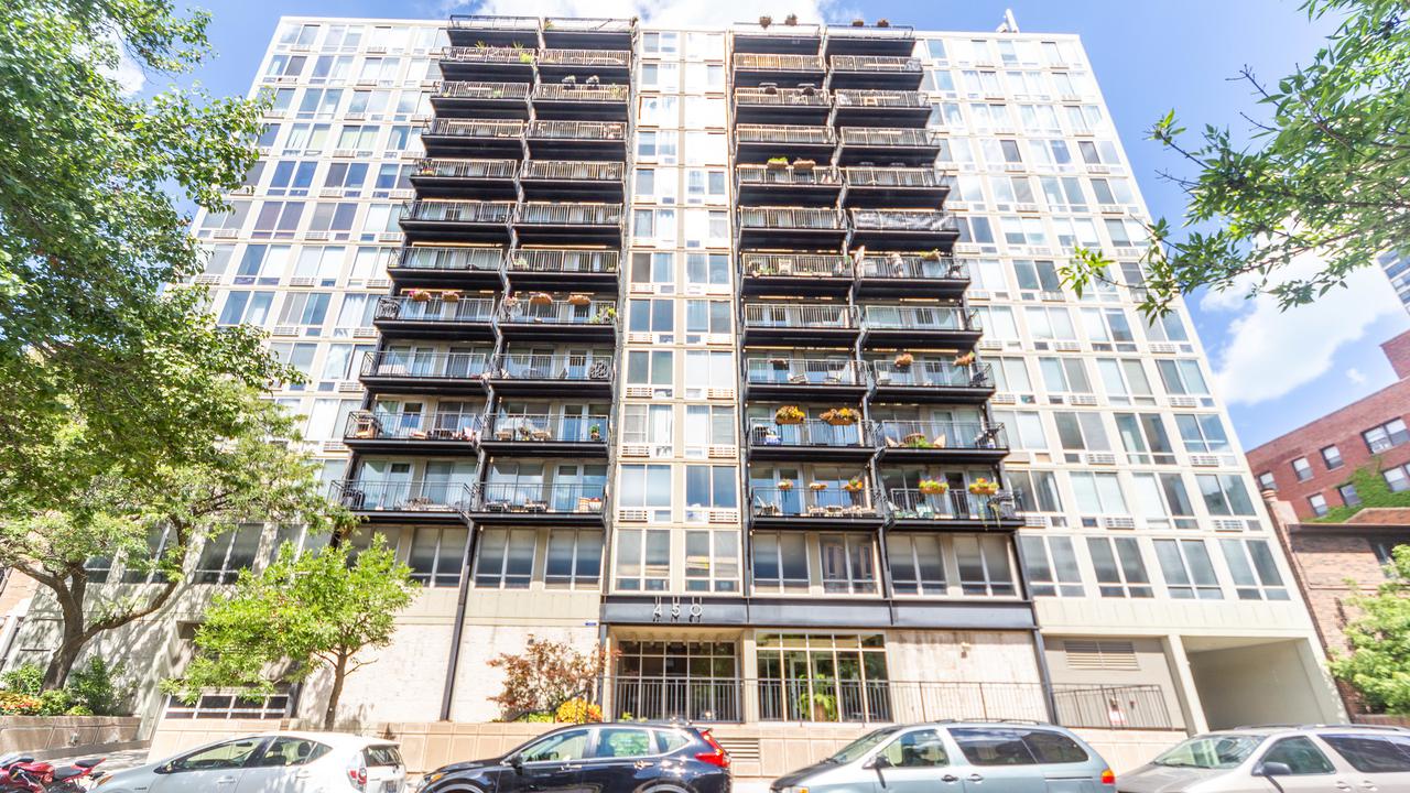 450 W Briar Pl. #6B, Chicago, IL 60657