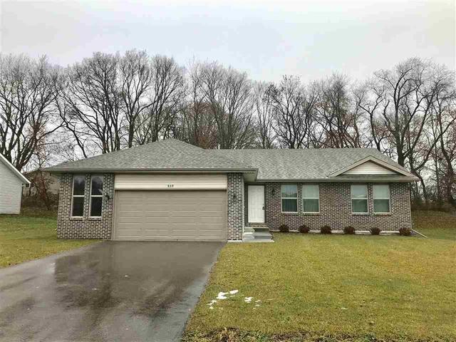 839 Acadia St., Roscoe, IL 61073
