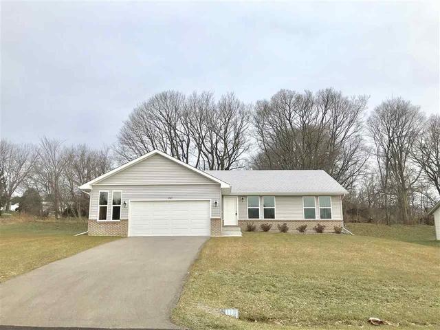 843 Acadia St., Roscoe, IL 61073