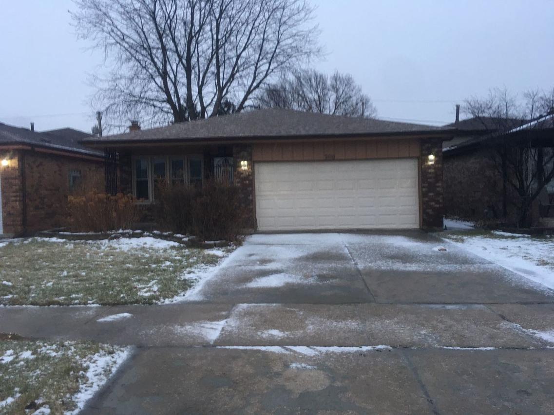 289 Muskegon Ave., Calumet City, IL 60409