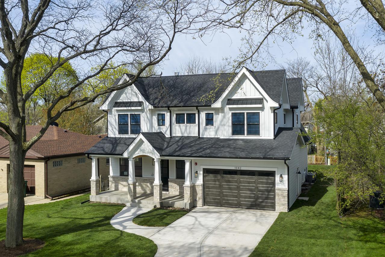 1042 Butternut Ln., Northbrook, IL 60062