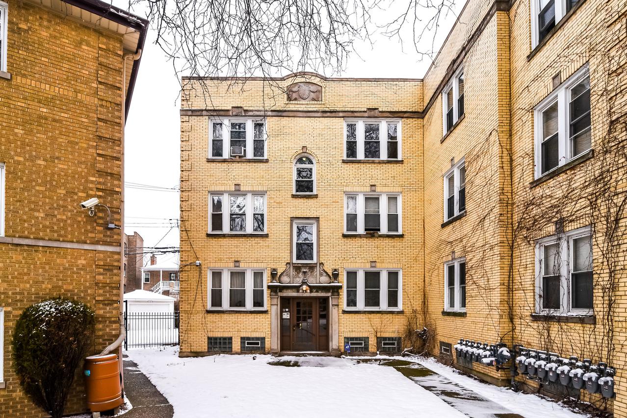 4450 W Gunnison St. #3C, Chicago, IL 60630