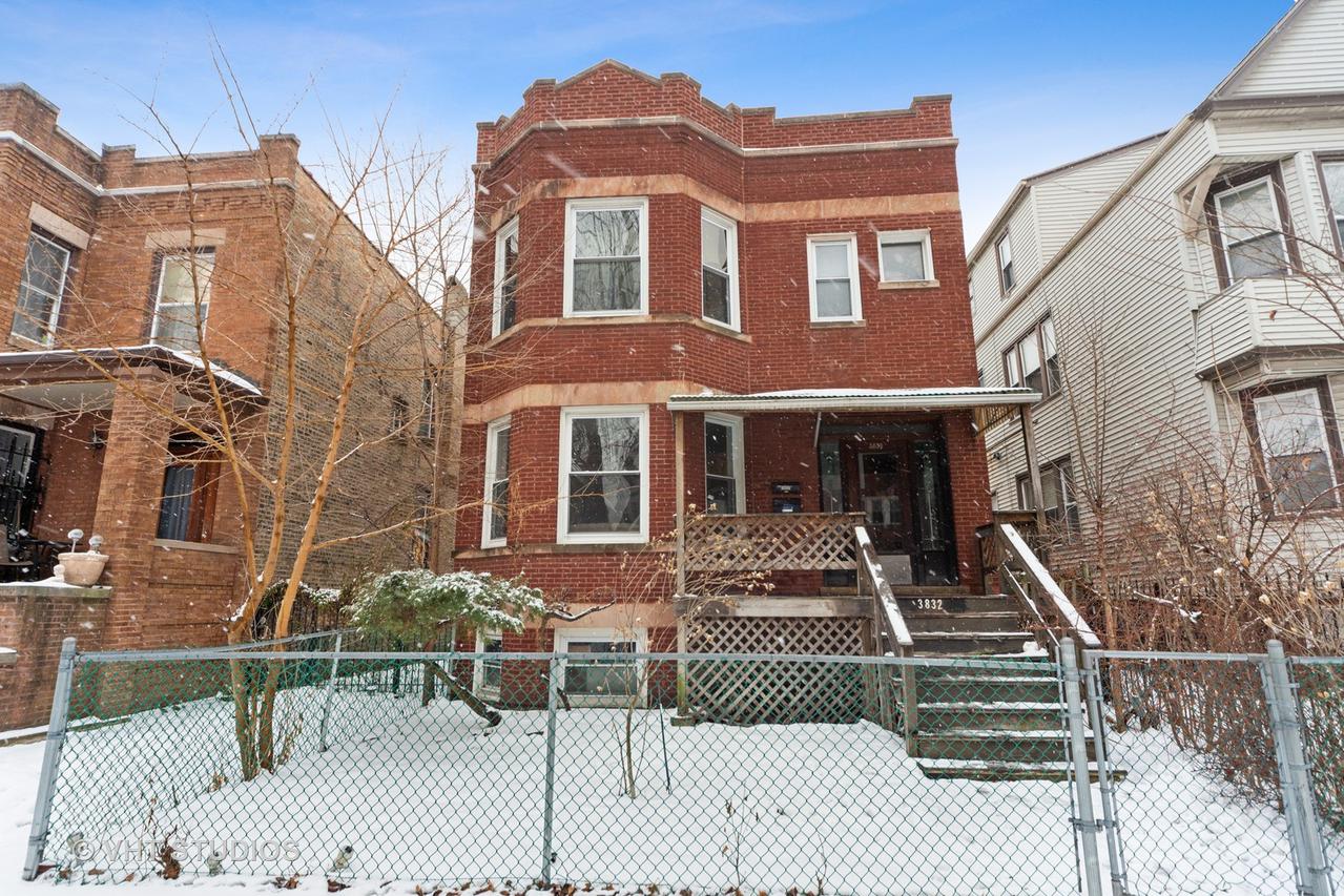 3832 N Central Park Ave., Chicago, IL 60618