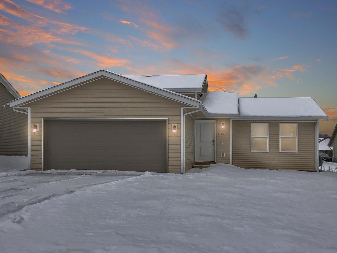 6427 Edgewood Rd., Machesney Park, IL 61115