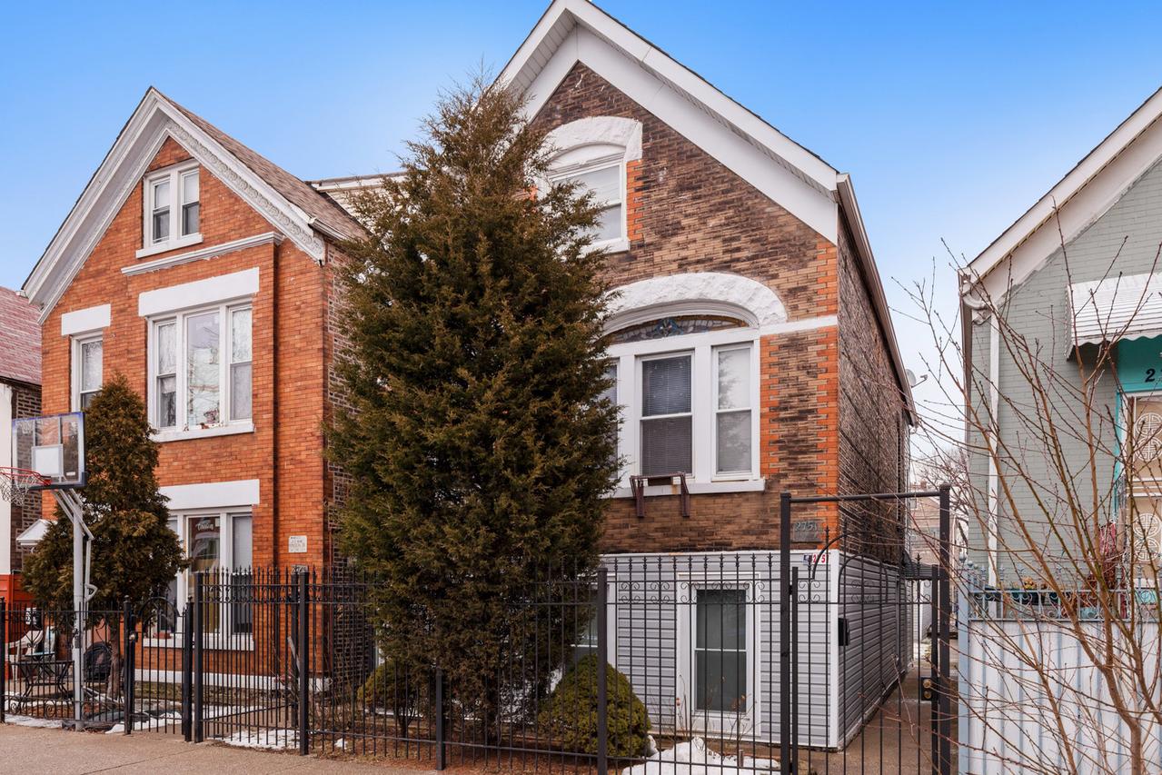 2751 S Homan Ave., Chicago, IL 60623