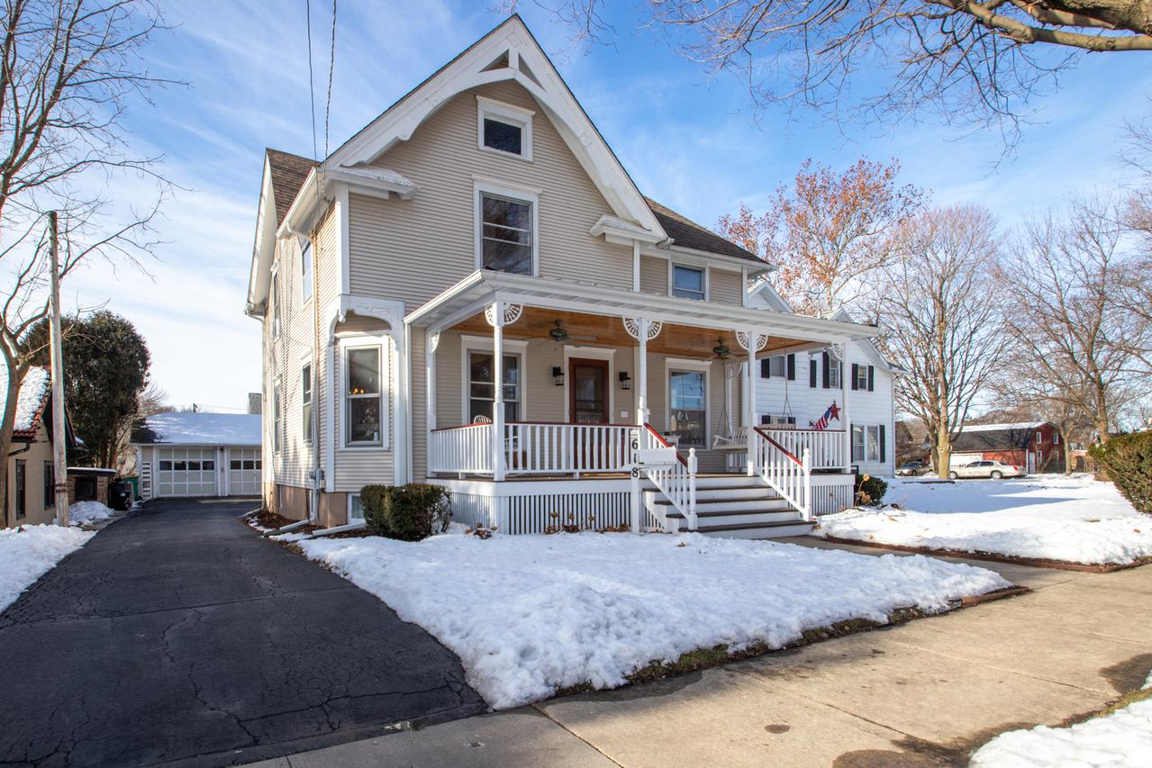 618 Van Buren St., Belvidere, IL 61008