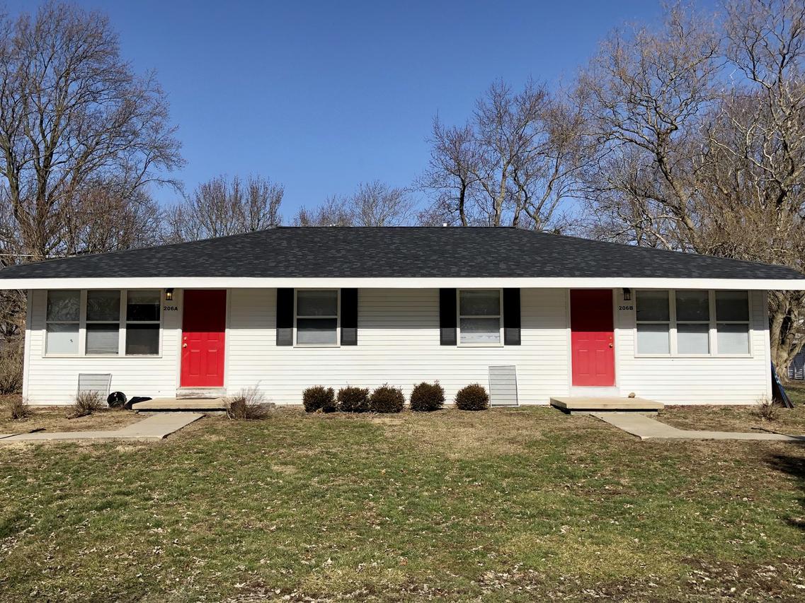 206 Proctor Ln., St. Joseph, IL 61873