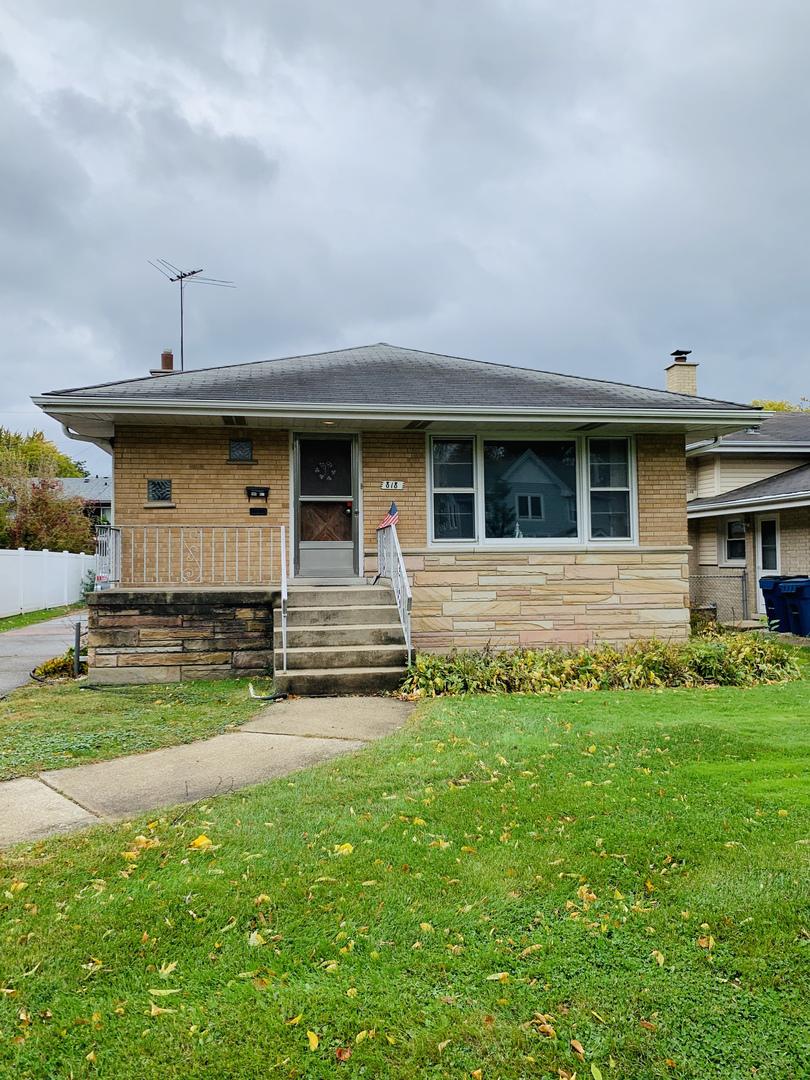 818 6th Ave., La Grange, IL 60525