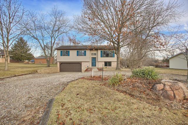 41 Glenbrook Ct., Fisher, IL 61843