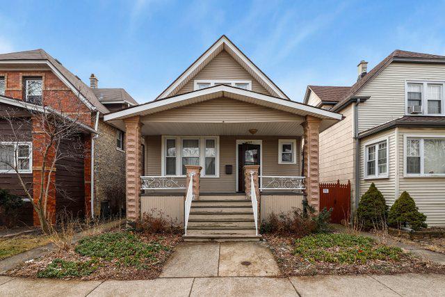 4111 W Eddy St., Chicago, IL 60641