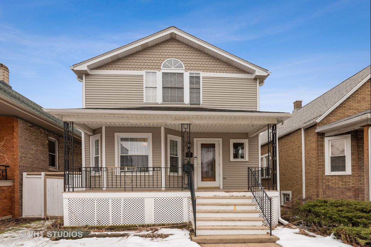 4913 W Byron St., Chicago, IL 60641