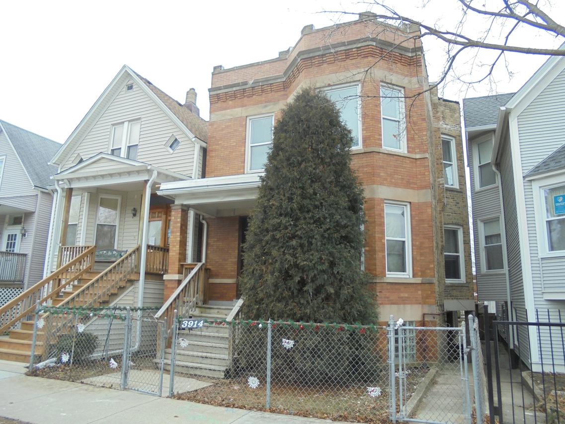 3914 N Whipple St., Chicago, IL 60618