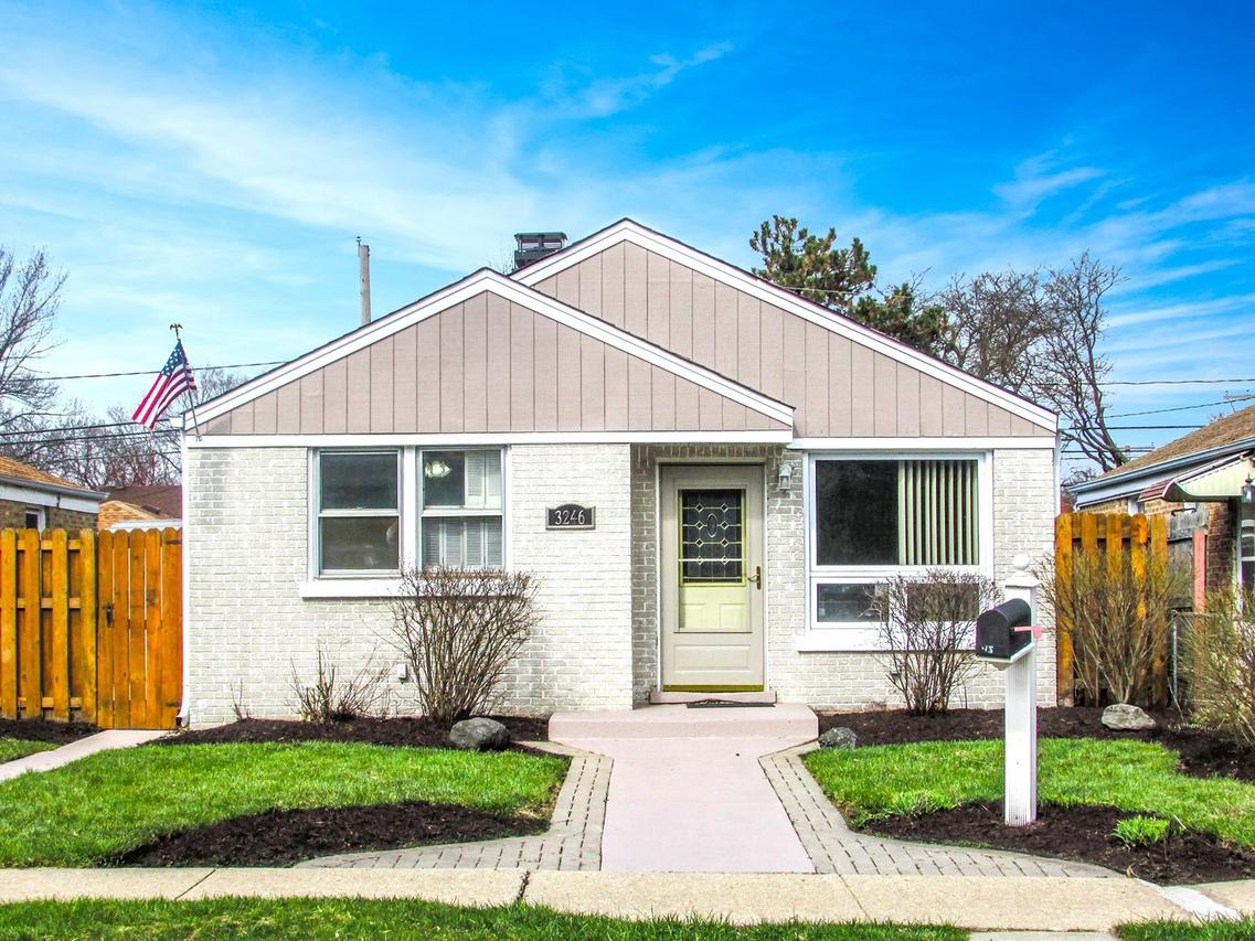 3246 Washington St., Franklin Park, IL 60131